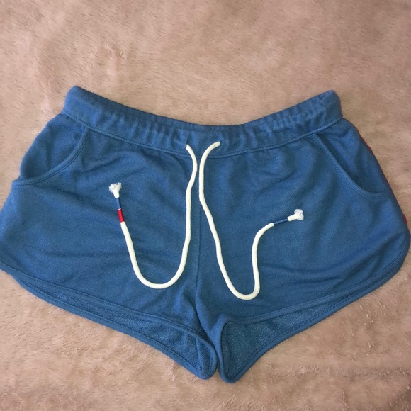 2 drawstring Shorts - Picture 2 of 7